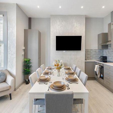 Wembley Luxury 3 Bedroom Лондон Екстериор снимка