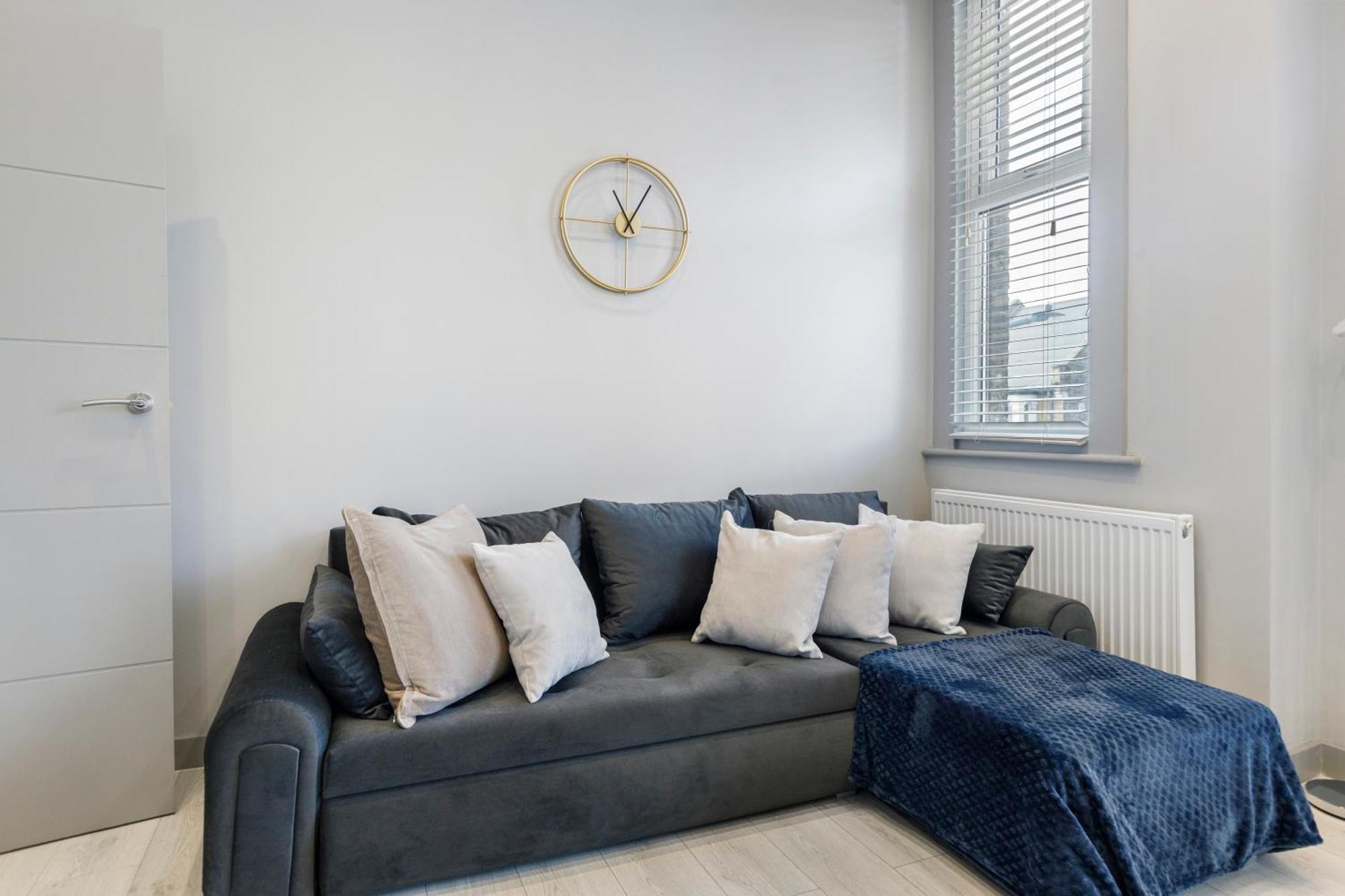 Wembley Luxury 3 Bedroom Лондон Екстериор снимка